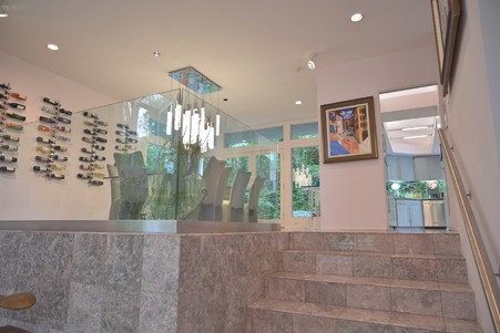 Enlarge photo 22