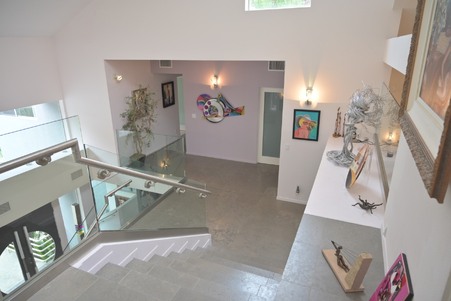 Enlarge photo 65