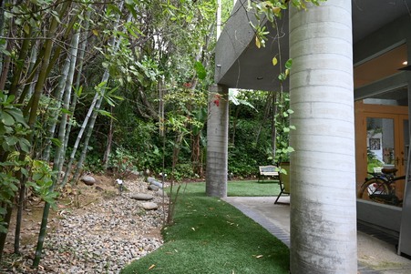 Enlarge photo 142
