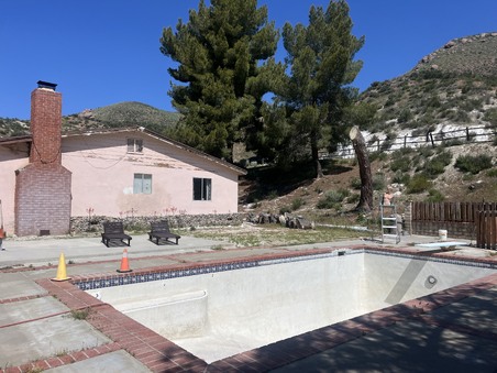 Enlarge photo 88
