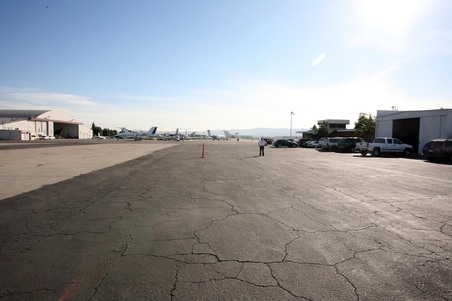 Van Nuys_Syncro Hangars 