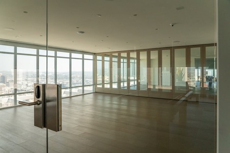 Enlarge photo 103