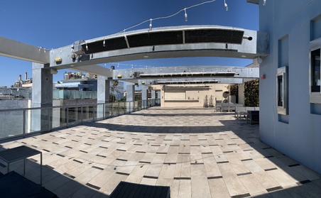 Enlarge photo 10