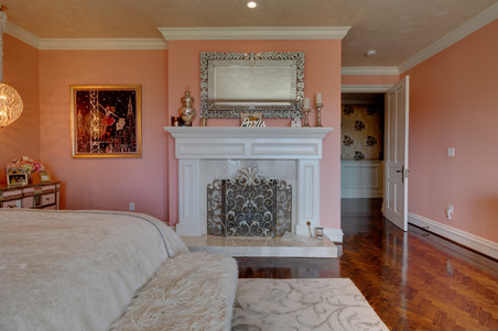 Enlarge photo 153