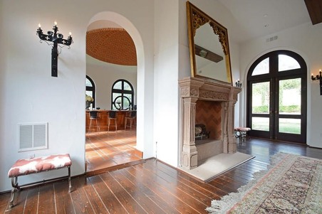 Enlarge photo 79