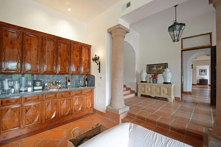Enlarge photo 105