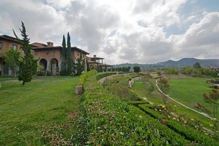 Enlarge photo 129