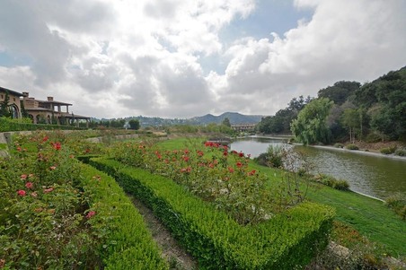 Enlarge photo 149