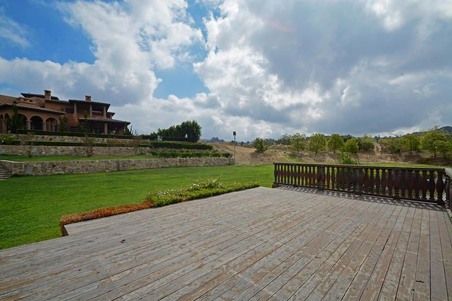 Enlarge photo 162
