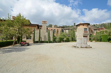Enlarge photo 41