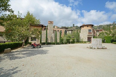 Enlarge photo 42