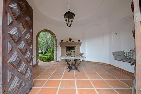 Enlarge photo 48