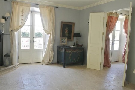 Enlarge photo 49