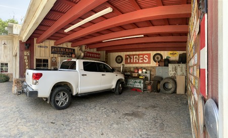 Enlarge photo 16