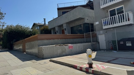 Enlarge photo 18