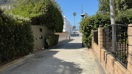 Enlarge photo 32