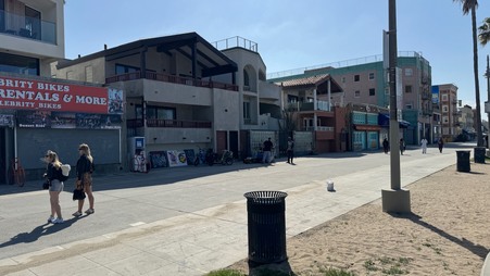 Enlarge photo 11