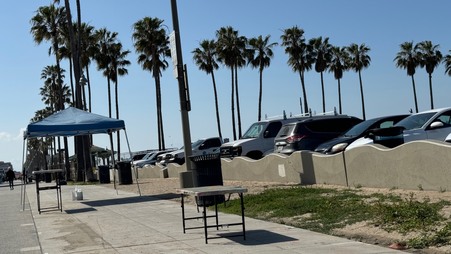 Boardwalk_ExteriorParkers