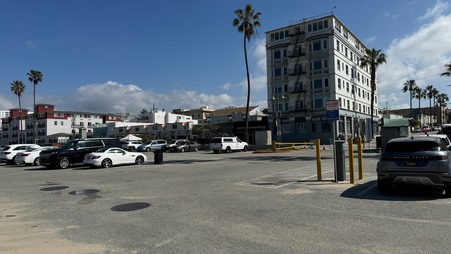 Enlarge photo 63