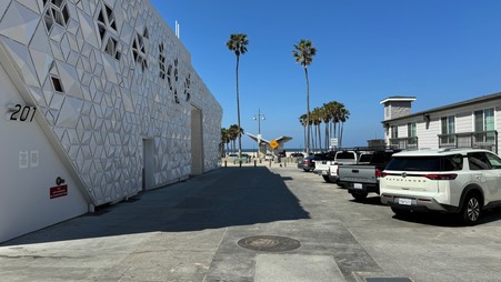 Enlarge photo 152