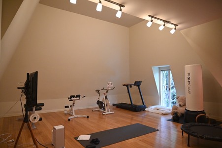 Enlarge photo 118