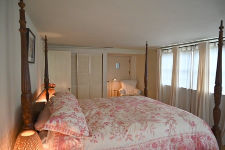 Enlarge photo 127