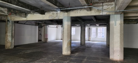 Enlarge photo 19