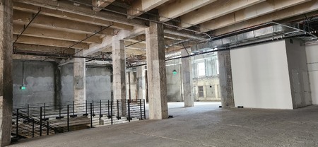 7th street warehouse 