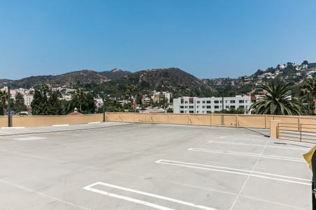 Enlarge photo 92