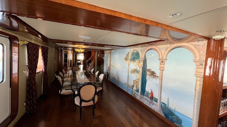 Enlarge photo 57
