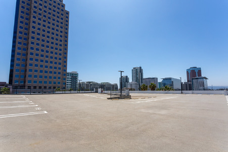 Enlarge photo 68