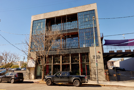 Enlarge photo 59