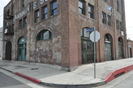 Enlarge photo 1
