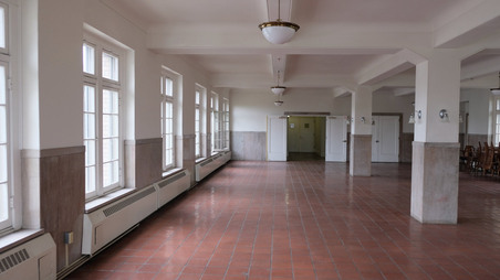 Enlarge photo 22