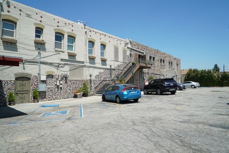 Enlarge photo 18