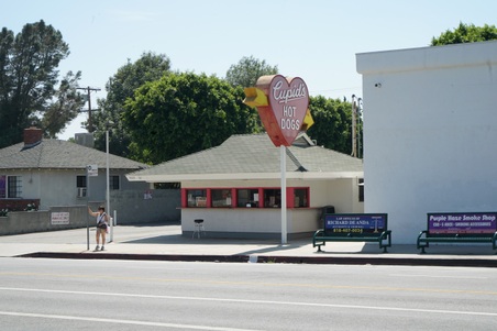 Cupid's Hot Dogs - Northridge