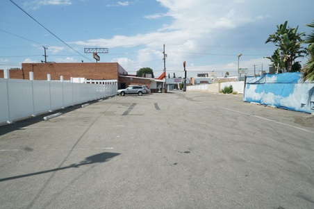 Enlarge photo 37