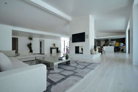 Enlarge photo 73