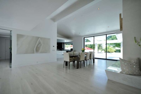 Enlarge photo 63