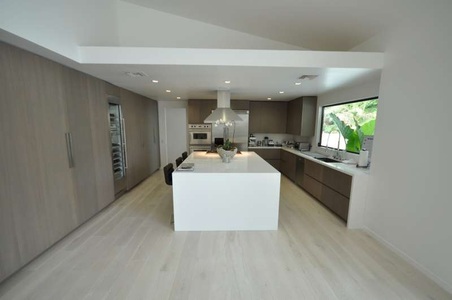 Enlarge photo 48