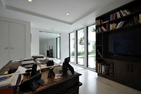 Enlarge photo 40