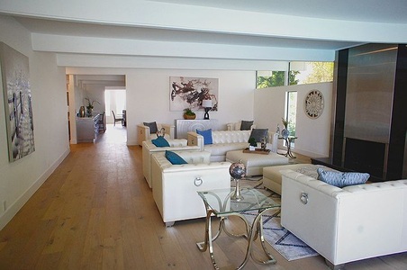Enlarge photo 51