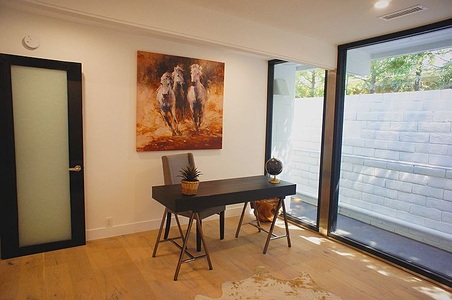 Enlarge photo 33