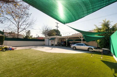 Enlarge photo 80