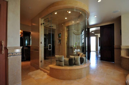 Enlarge photo 61