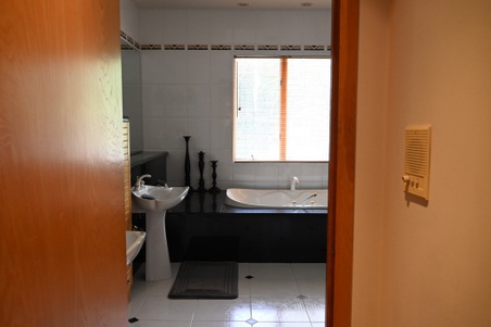Enlarge photo 74