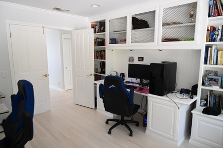 Enlarge photo 122