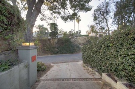 Enlarge photo 12