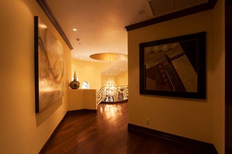 Enlarge photo 57