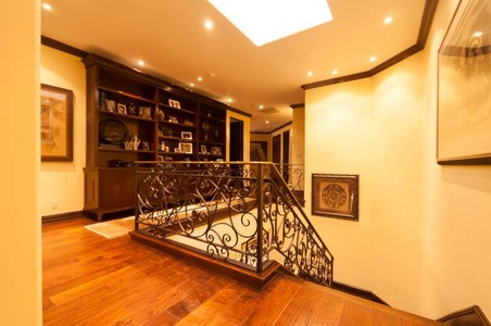 Enlarge photo 60